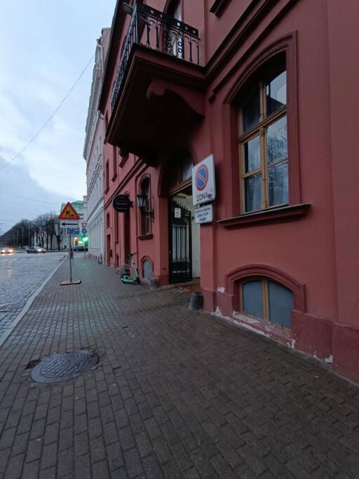 Spacious Old Town Family Peachy 2 Bedrooms Apartment, Nearby The Riga Presidential Castle Exterior photo
